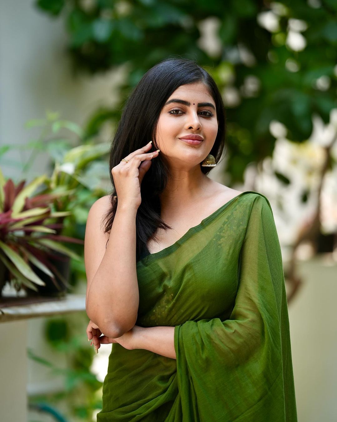 Stylee lifestyle Olive colour traditional looking chanderi cotton saree