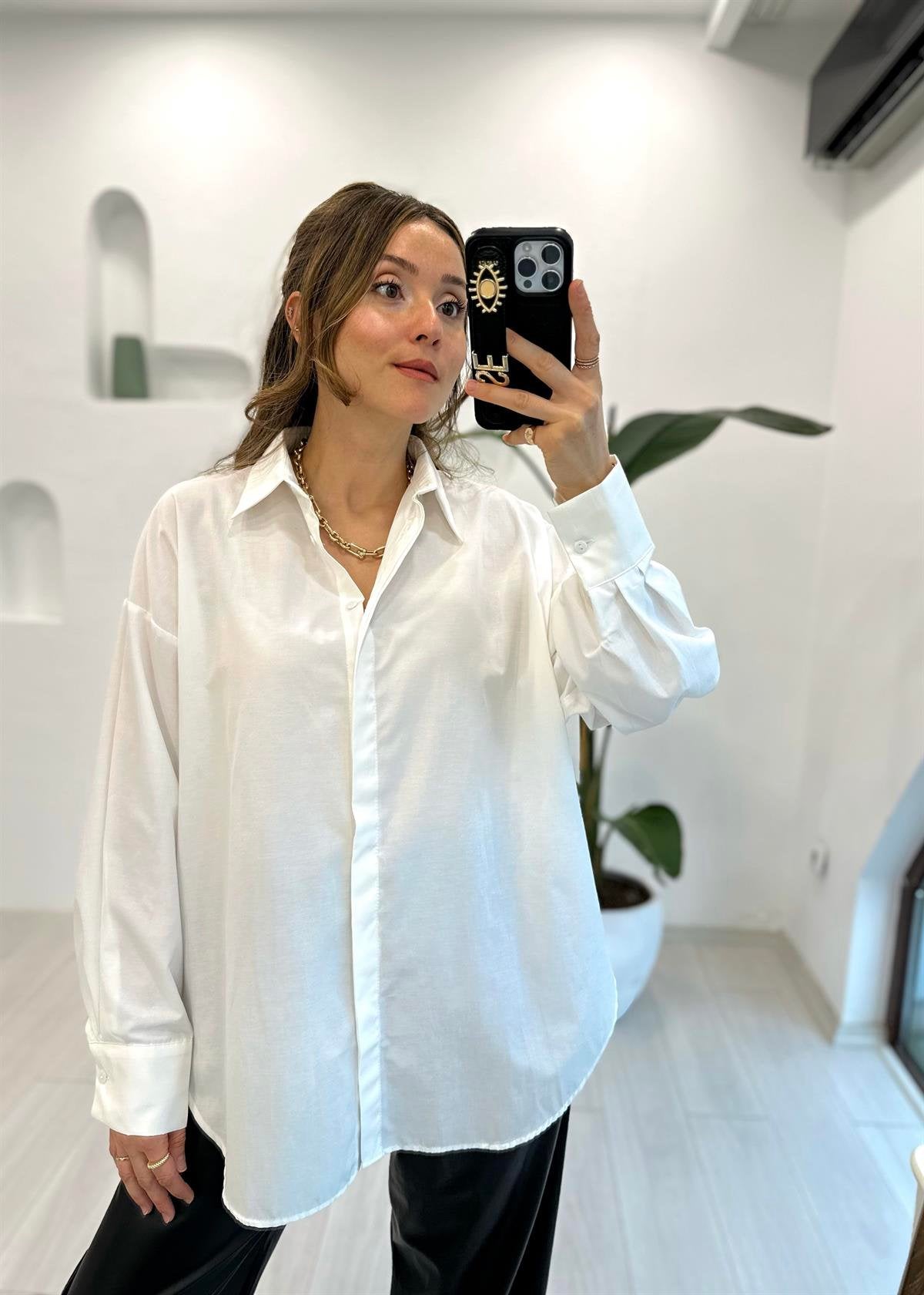 Oversized Shirts Breathable, lightweight, ideal for everyday wear