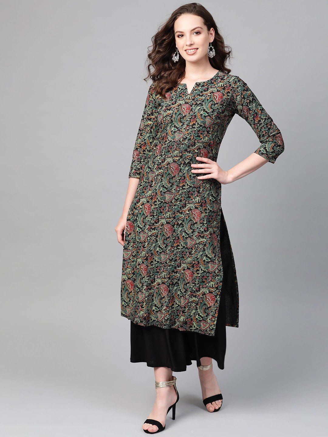 Women Black & Green Printed Straight Kurta