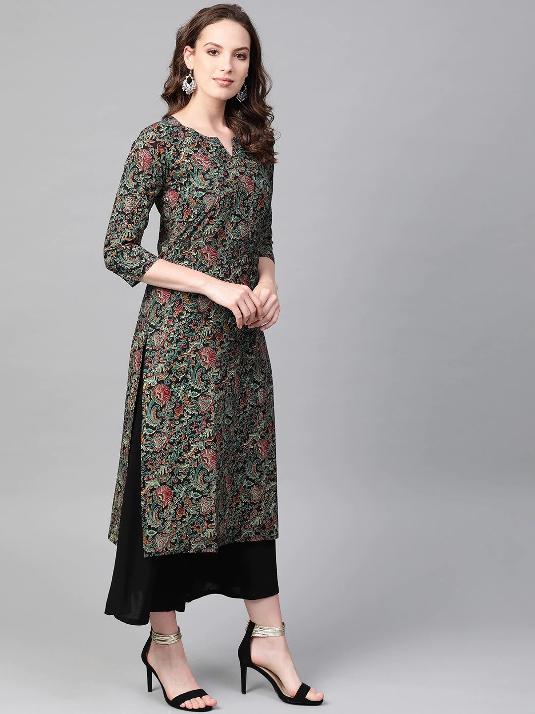 Women Black & Green Printed Straight Kurta