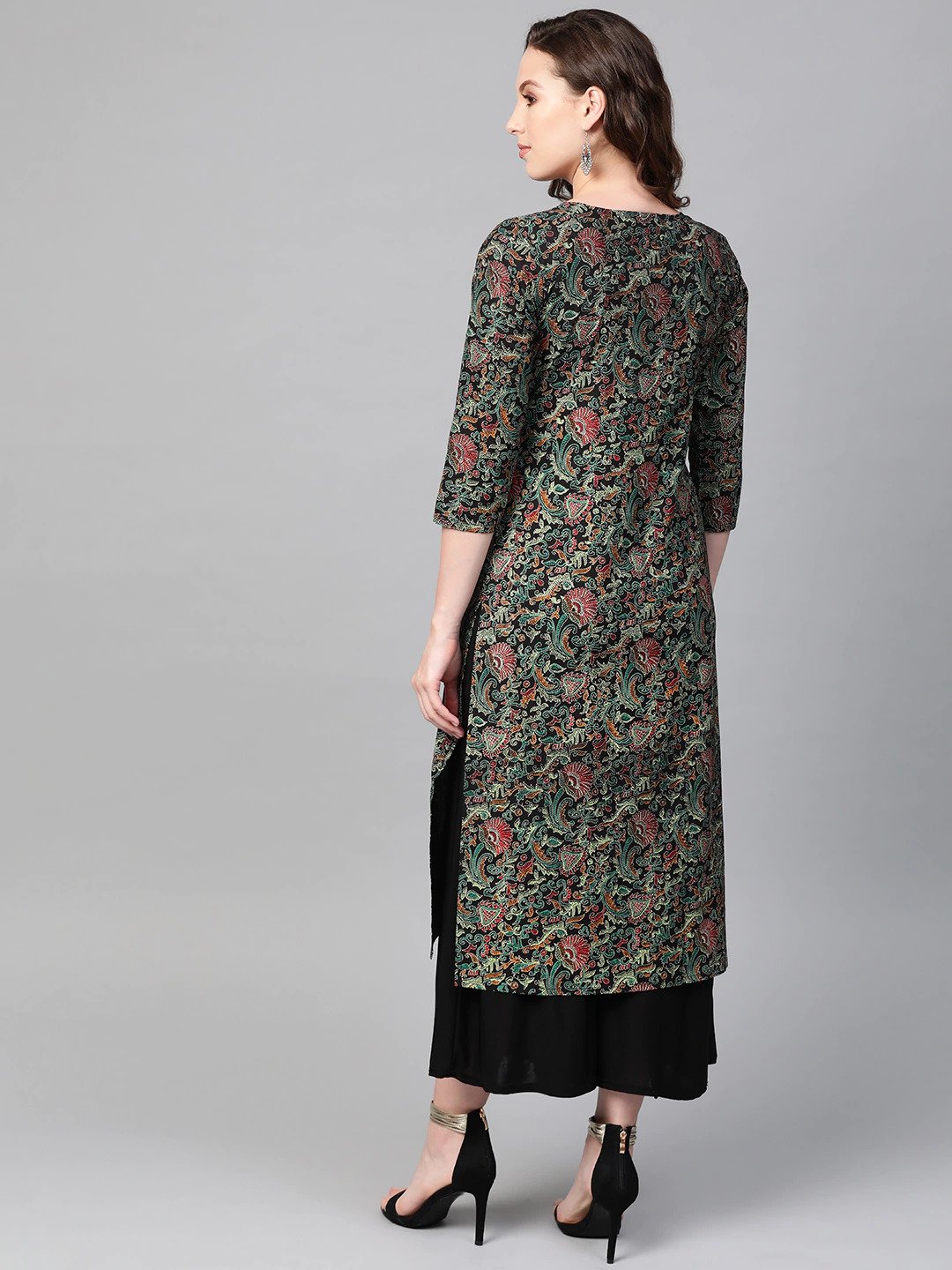 Women Black & Green Printed Straight Kurta