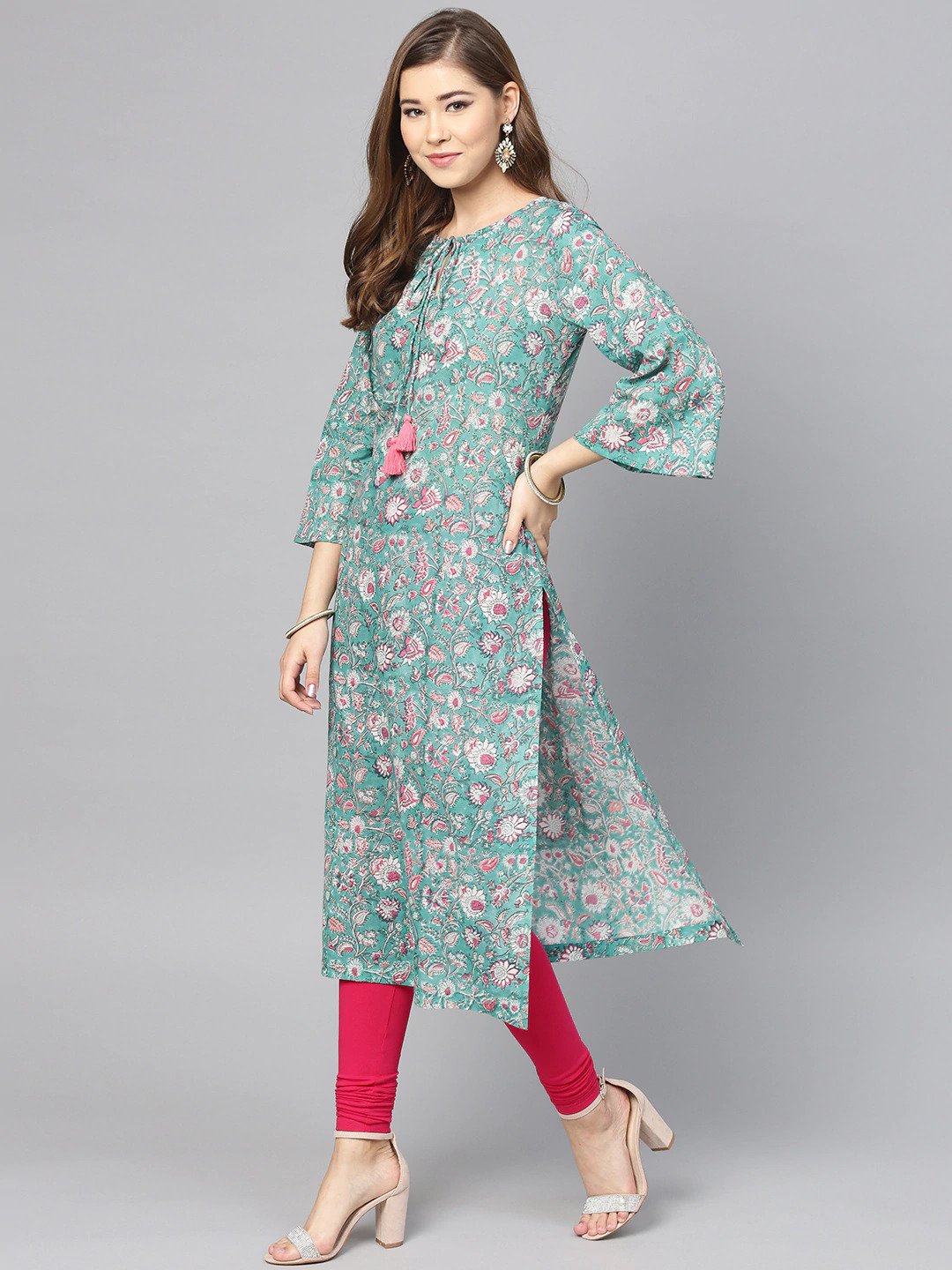 Women Green & White Printed Straight Kurta