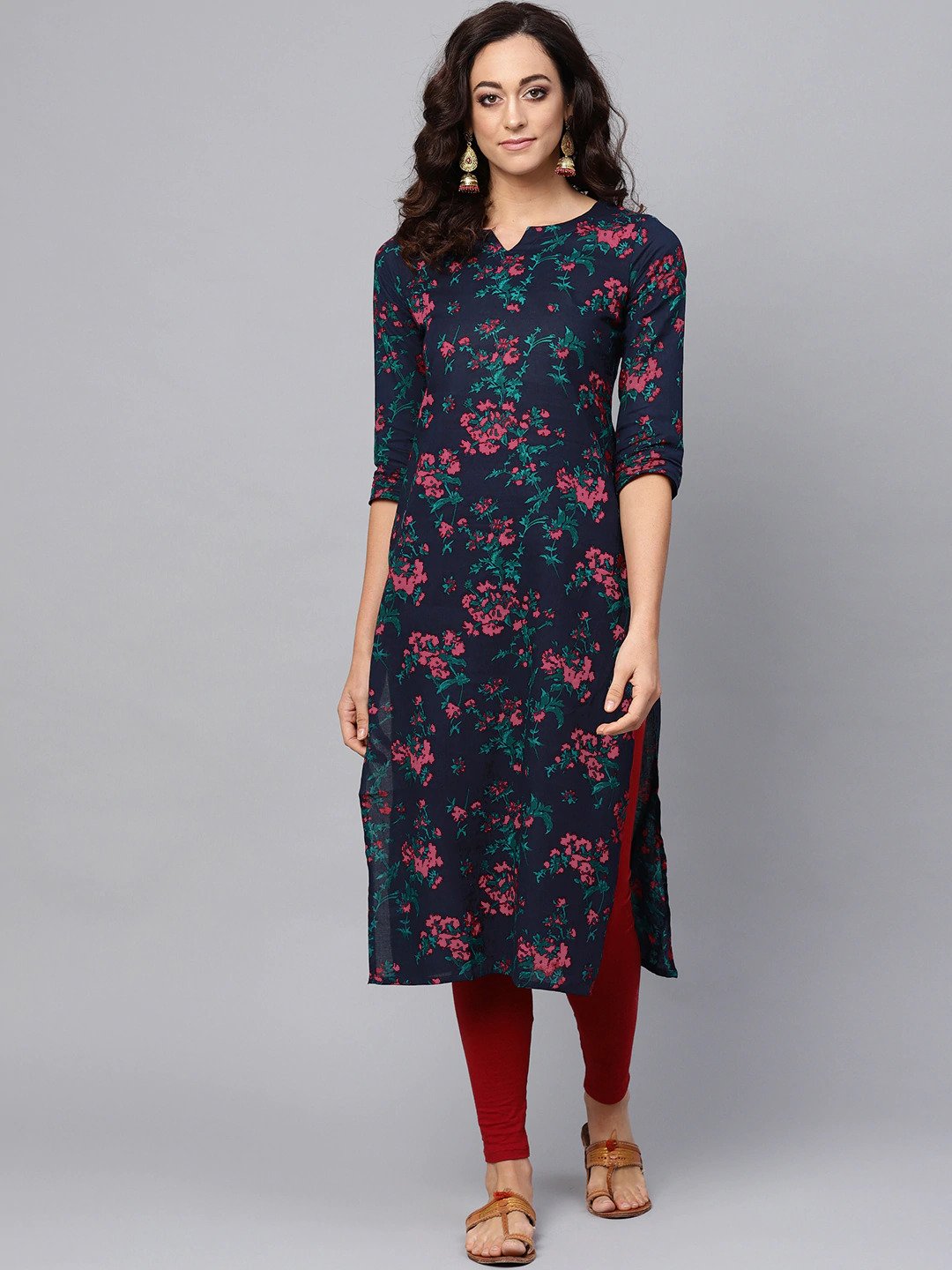 Women Navy Blue & Pink Floral Print Straight Kurta