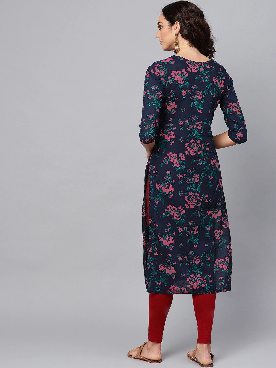 Women Navy Blue & Pink Floral Print Straight Kurta