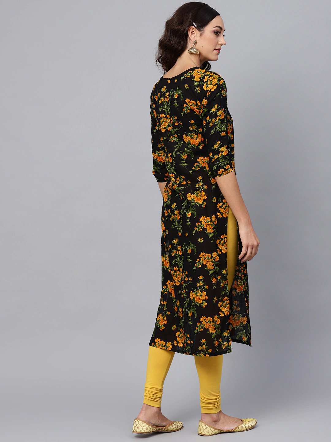 Women Black & Mustard Yellow Floral Print Straight Kurta