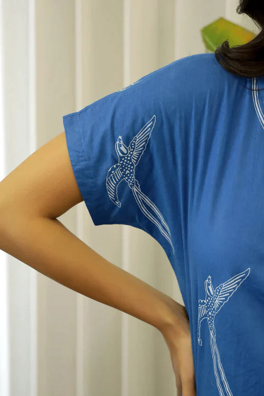 WOMEN BLUE AND WHITE CONVERSATIONAL EAGLE PRINTED CO-ORD SET