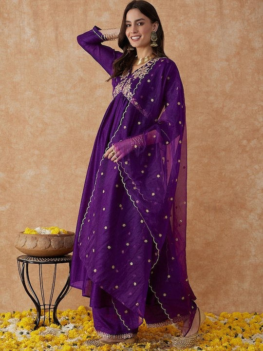 WOMEN EMBROIDERY ANARKALI KURTA SET WITH DUPATTA