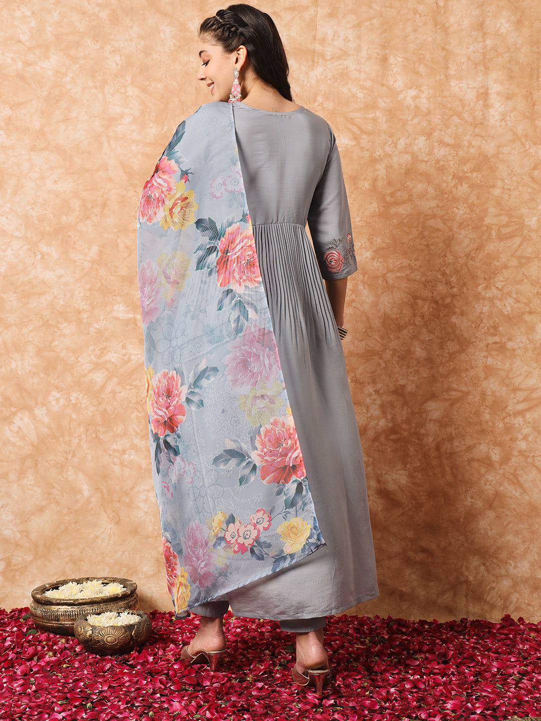 FLORAL YOKE DESIGN EMPIRE THREAD WORK KURTA WITH TROUSERS & DUPATTA