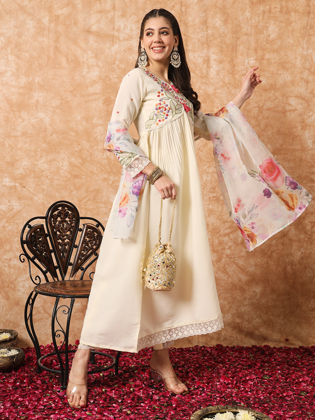 FLORAL YOKE DESIGN EMPIRE THREAD WORK KURTA WITH TROUSERS & DUPATTA