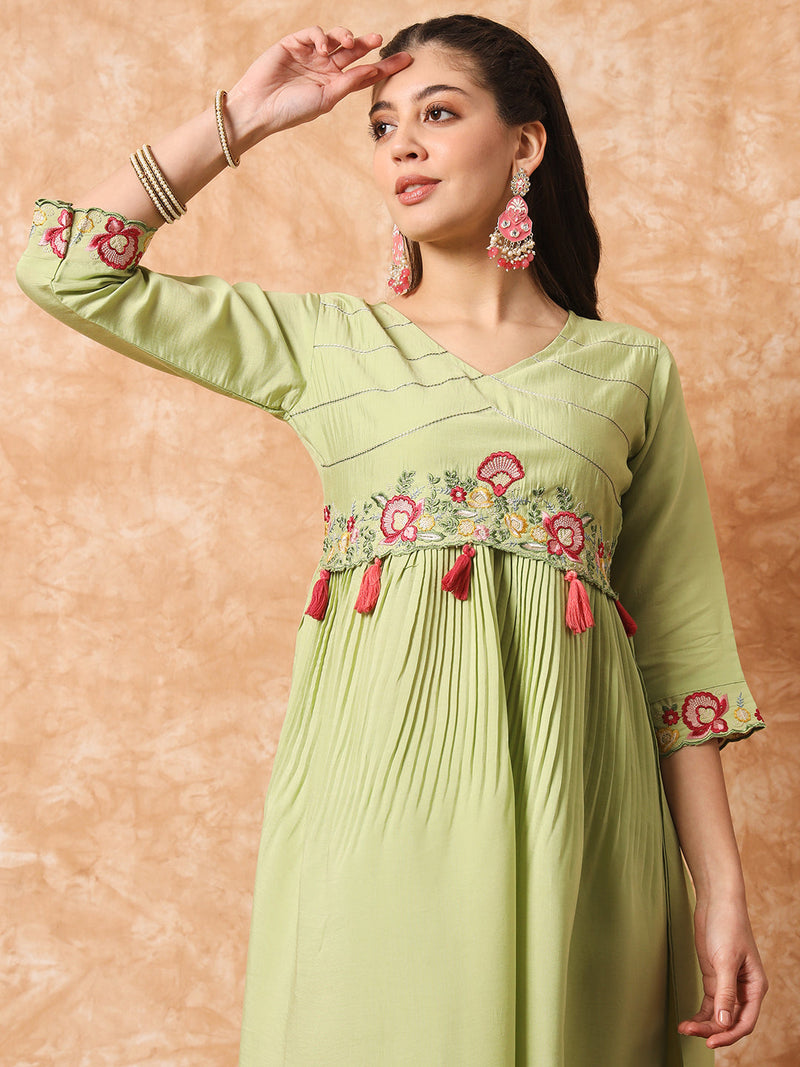 FLORAL YOKE DESIGN EMPIRE THREAD WORK KURTA WITH TROUSERS & DUPATTA