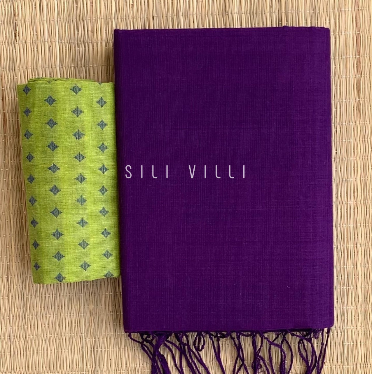 demanding purple traditional looking chanderi cotton saree