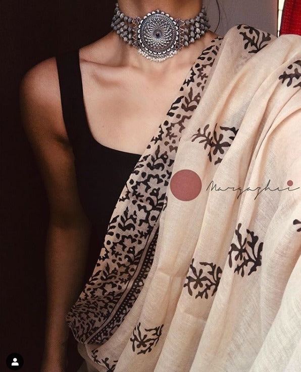 blissful cream colour traditional looking chanderi cotton saree