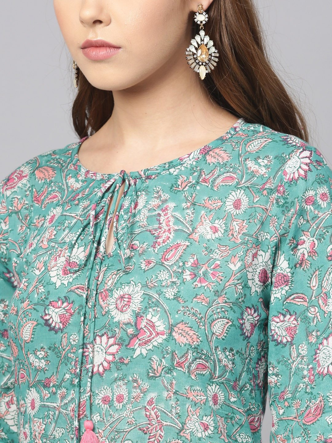 Women Green & White Printed Straight Kurta